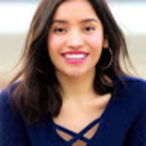 Meet your Posher, Dennise